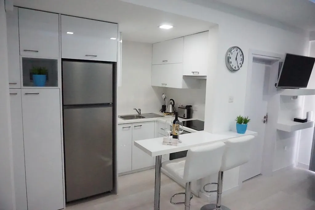 Lazuli Beach Apartment 209 Larnaka Zypern